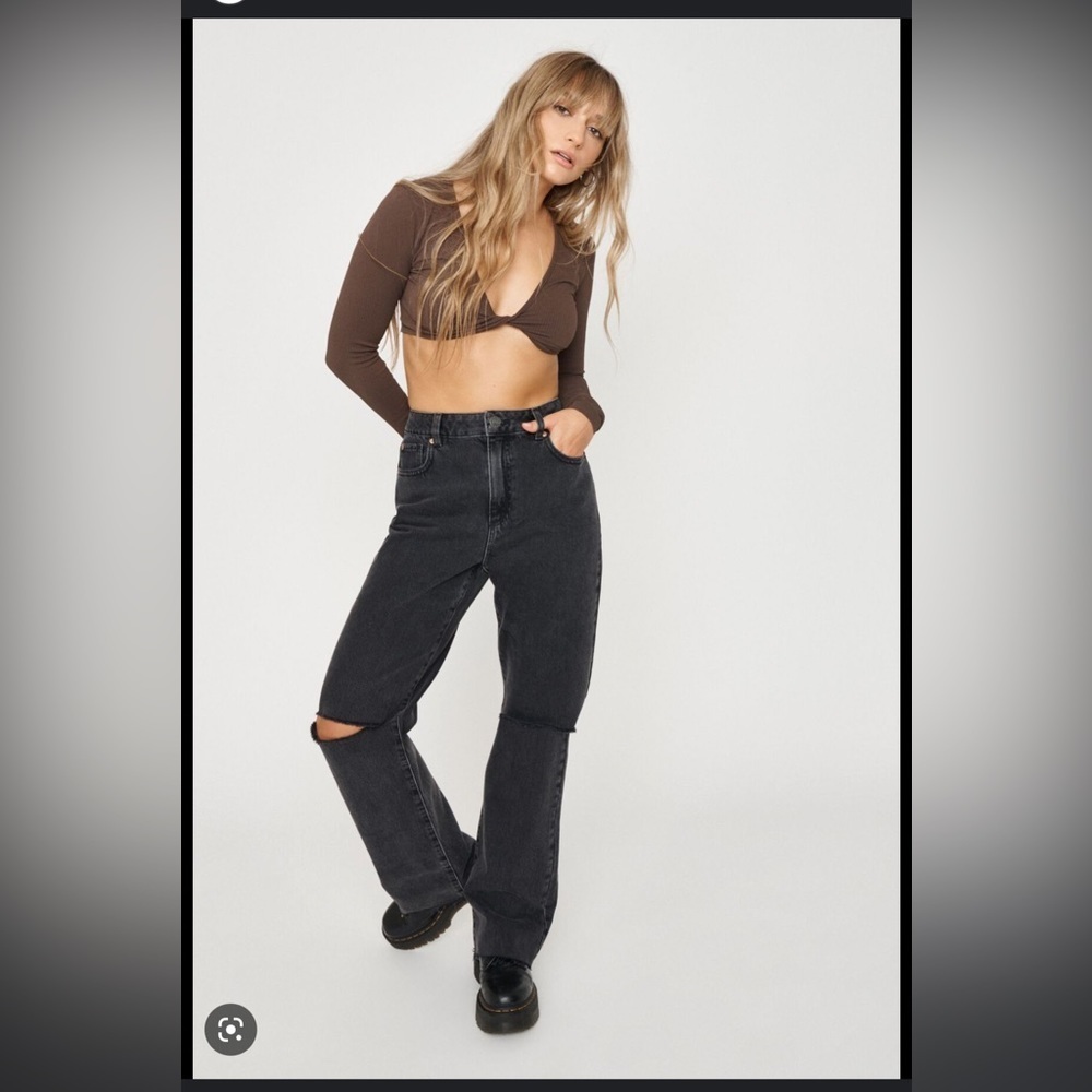 ⭐️⭐️ Brand new Women’s raw hemmed 90’s straight jeans⭐️⭐️-Size 25